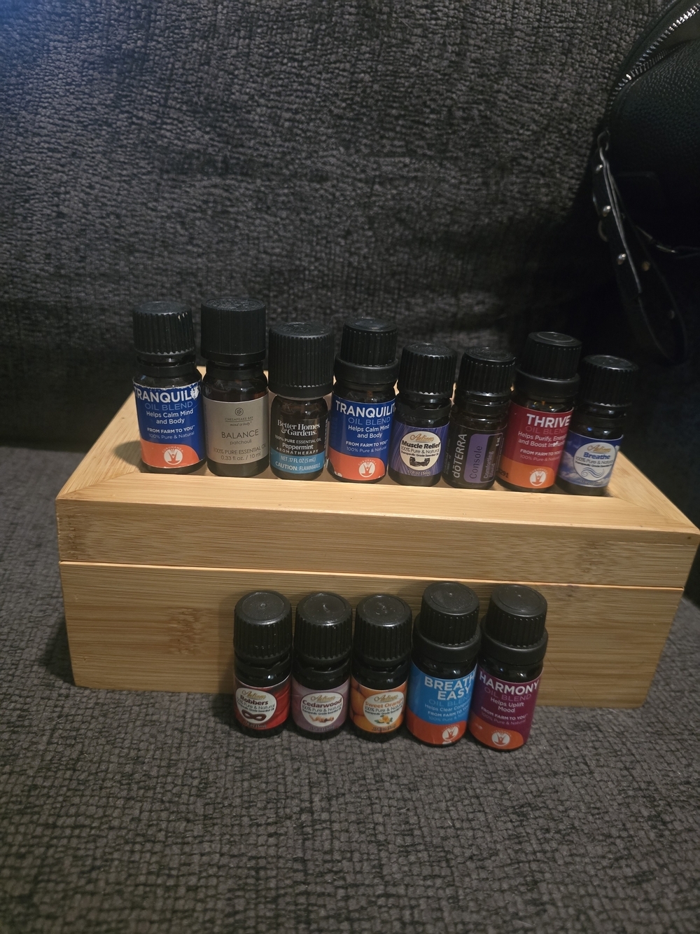 Essential Oils & Storage Box - Picture 3 of 5